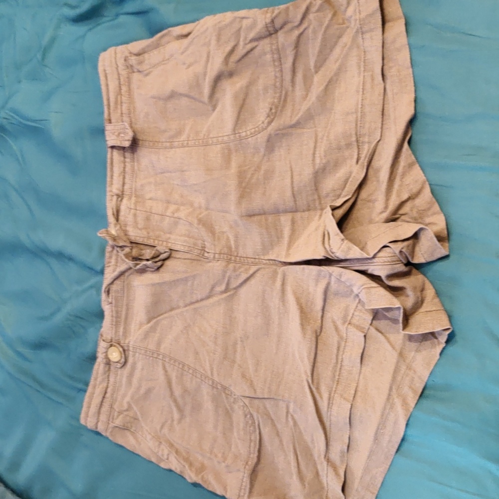 Torrid pull on light shorts size 14